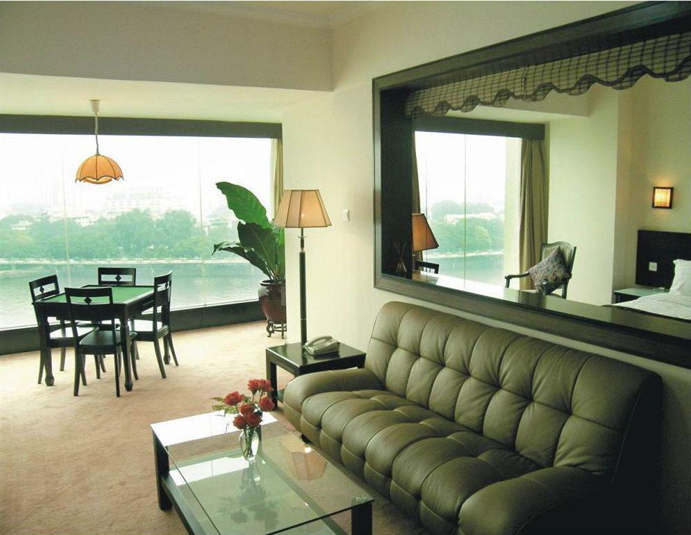 Hotel Jiang Yue Kanton Exterior foto